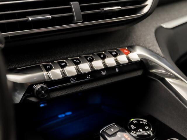 Peugeot 3008 1.2 PureTech Allure Sport Automaat 131Pk (APPLE CARPLAY, PARELMOER, GROOT NAVI, LEDER, GETINT GLAS, PARKEERSENSOREN, SPORTSTOELEN, CRUISE, LANE ASSIST, NIEUWSTAAT)