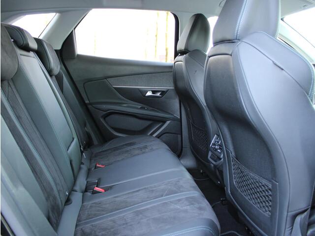 Peugeot 3008 1.2 PureTech Crossway | Navi / Camera / Climate