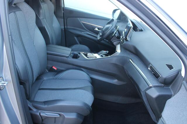 Peugeot 3008 1.6 HYbrid 225 Allure Automaat Plug-in Airco Navi Camera Carplay Nieuwstaat