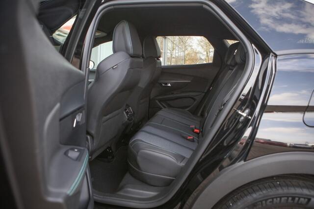 Peugeot 3008 Hybrid | 180 PK | Adaptieve Cruise Control | Navigatie |