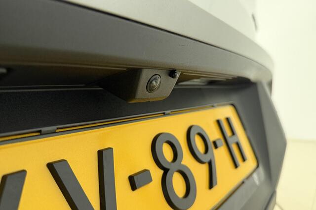 Peugeot 3008 1.2 Hybrid 145 Allure | Climate Control | Apple Carplay/Android Auto draadloos | Achteruitrijcamera | Keyless Go |