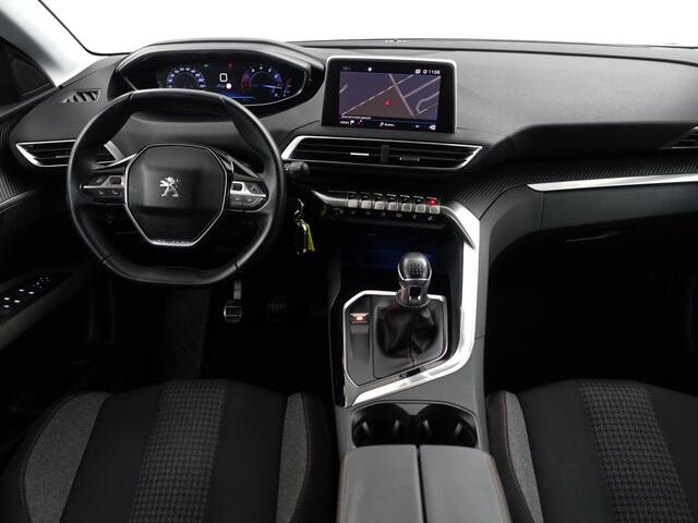 Peugeot 3008 1.2 PureTech Allure- Nap 112dkm, Carplay, Android Auto, 360 Camera, Xenon Led, Carbon