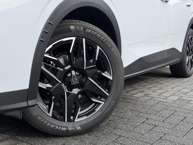 Peugeot 3008 GT 1.2 Hybrid 145PK e-DCS6 Automaat Navigatie, Achteruitrijcamera, Keyless, Stoel & Stuurwielverwarming, Elektrische Kofferklep