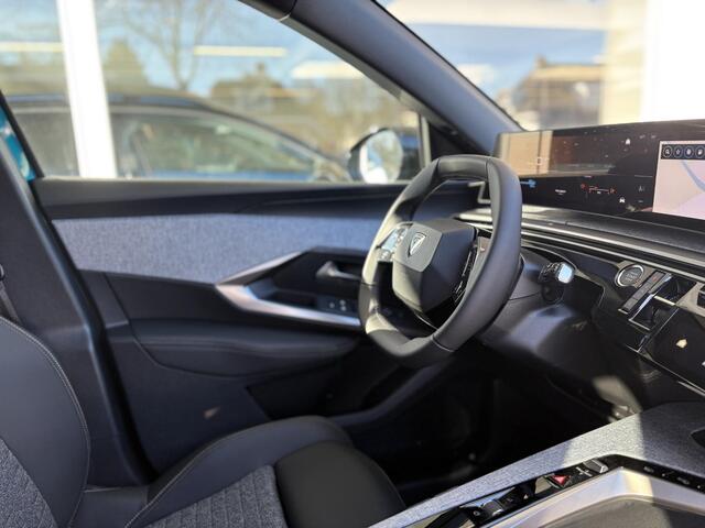 Peugeot 3008 1.6 plug-in Hybrid 195 Allure | NIEUW | 8 JAAR GARANTIE | EXCL. ¤ 3000 INRUILPREMIE | 1550KG TREKVERMOGEN | 94KM ELEKTRISCH WLTP