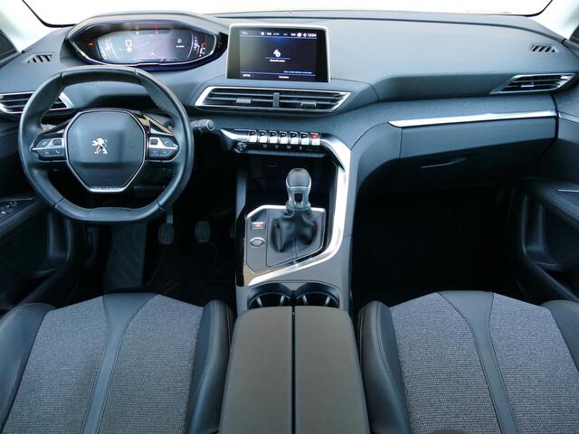 Peugeot 3008 1.2 PureTech Allure | 130PK | Elektrische Achterklep | Trekhaak | Keyless Entree | Parkeersensoren Rondom | Navigatie | DAB + | Parkeer Camera Achter |