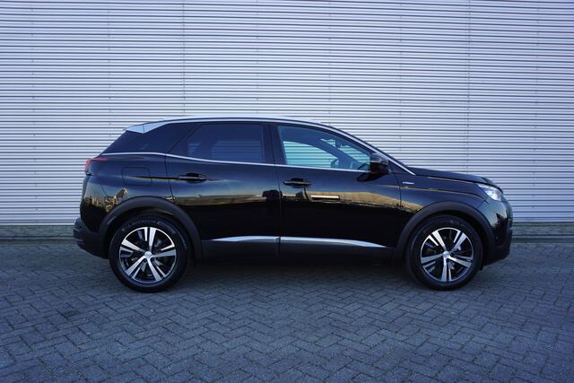 Peugeot 3008 1.2 PureTech GT-Line AUTOMAAT - Climate / Navi / Cruise / Stoelverw. / Camera / Trekhaak / Parkeers.