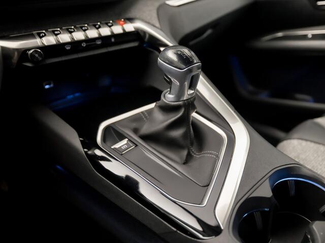 Peugeot 3008 1.2 PureTech Allure Sport (APPLE CARPLAY, GROOT NAVI, PARKEERSENSOREN, LEDER, SPORTSTOELEN, GETINT GLAS, CRUISE, NIEUWE APK, NIEUWSTAAT)