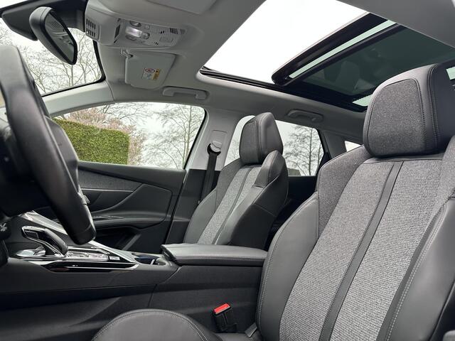 Peugeot 3008 1.2 Turbo 130 PK Allure Automaat | 1e Eiegnaarsauto met slechts 70.650 KM | Glazen Schuif-Kantel Panoramdak | Navigatie | Climate Control | Camera | LED Dagrijverlichting | DAB+ Radio | Cruise Control | Hoge Zitpositie | Digitaal Dashboard | Parkeersensor