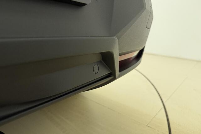 Peugeot 3008 1.6 plug-in Hybrid 195 Allure Panoramic Vision + i-Toggles l Trekhaak l 360 Vision & Drive Assist l Climate Control l Adaptive Cruise Control l Wireless Apple Carplay & Android Auto l LED l Lichtmetalen Velgen