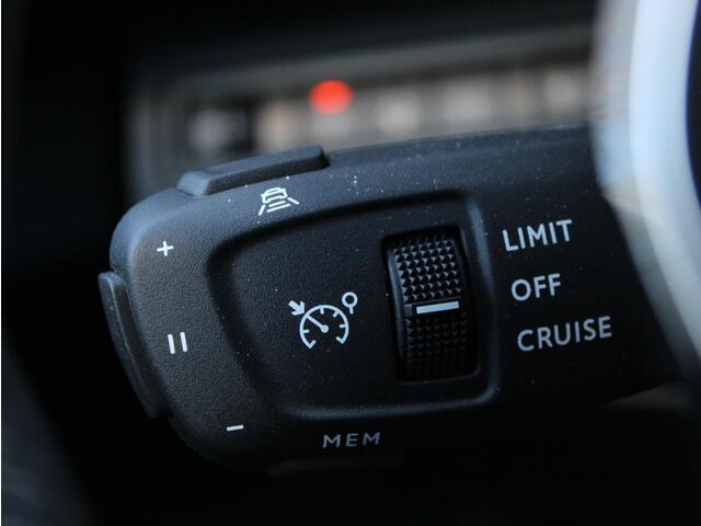 Peugeot 3008 1.6 HYbrid 225 Allure Pack Business | Navi / Camera / Climate