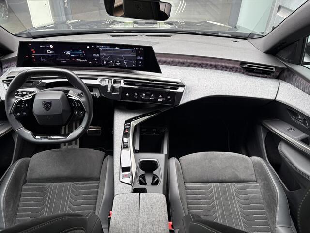 Peugeot 3008 GT 1.2 Hybrid 145pk e-DSC6 | ALCANTARA INTERIOR | HANDSFREE A.KLEP | STOEL + STUURVERW. | AGR-STOELEN | PANORAMIC NAVIGATION | 360° CAMERA