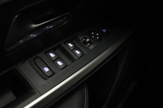 Peugeot 3008 1.2 Hybrid 145 Allure