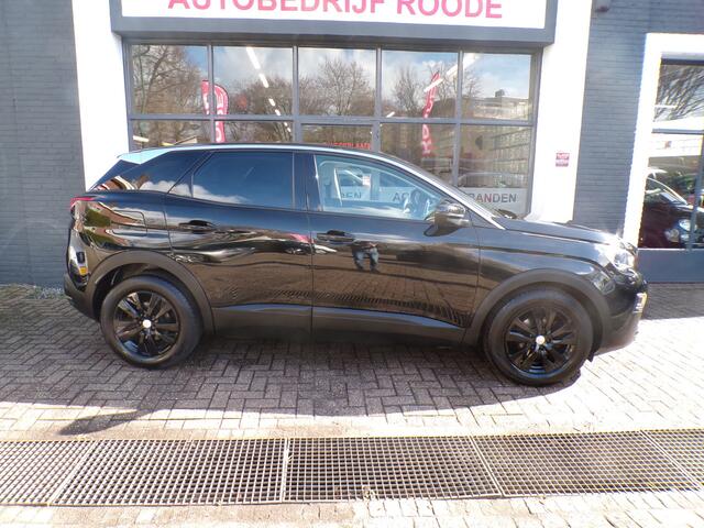 Peugeot 3008 1.2 Automaat PureTech Black Line NW APK,AIRCO,NAVI,LMV!