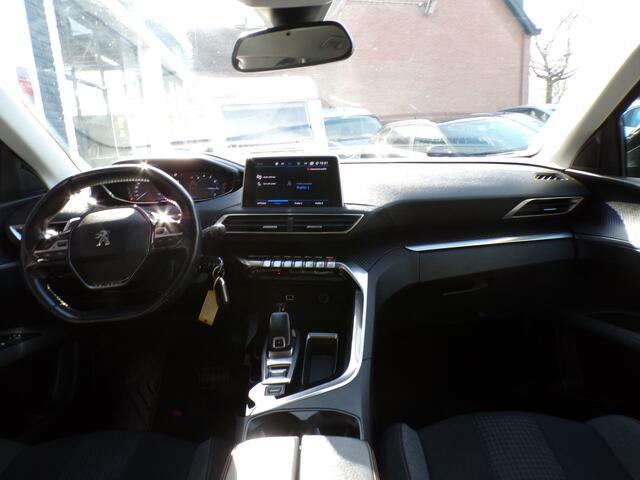 Peugeot 3008 1.2 Automaat PureTech Black Line NW APK,AIRCO,NAVI,LMV!