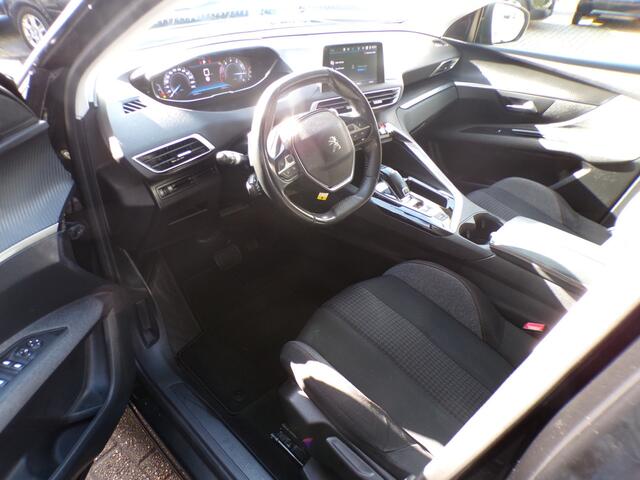 Peugeot 3008 1.2 Automaat PureTech Black Line NW APK,AIRCO,NAVI,LMV!