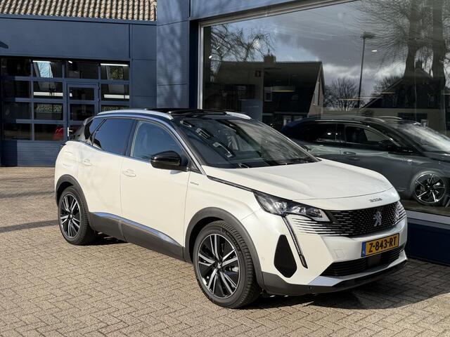 Peugeot 3008 1.6 HYbrid 225 GT | Meest Complete Uitvoering | Afneembare trekhaak 1250 KG | Schuif Kantel Panoramadak | Focal l Alcantara / Massage Stoelen | Full LED | Keyless Pakket | Night Vision | 360 Graden Camera | 19 Inch Velgen | Navigatie | Adaptieve Cruise Co