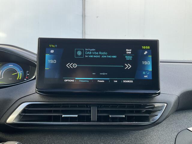 Peugeot 3008 1.6 HYbrid 225 GT Pack Plug-in Trekhaak Camera Navigatie PHEV Business