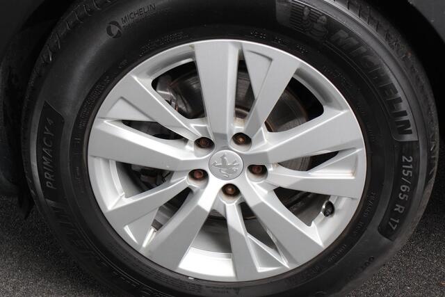 Peugeot 3008 1.2 PureTech 131pk Automaat Active | Navigatie | Apple Carplay/Android Auto | Cruise Control | Parkeersensor achter | Climate Control | Stoelverwarming | Virtual Cockpit