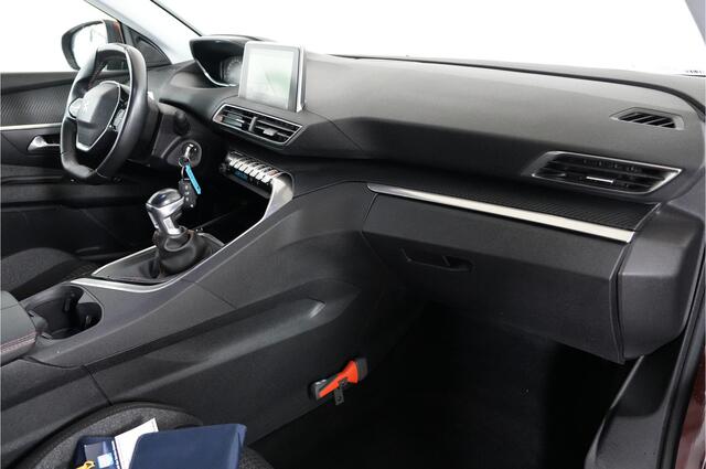 Peugeot 3008 1.2 PureTech Blue Lease Executive | Trekhaak | Cruise | Climate | Navi | Apple/Android |