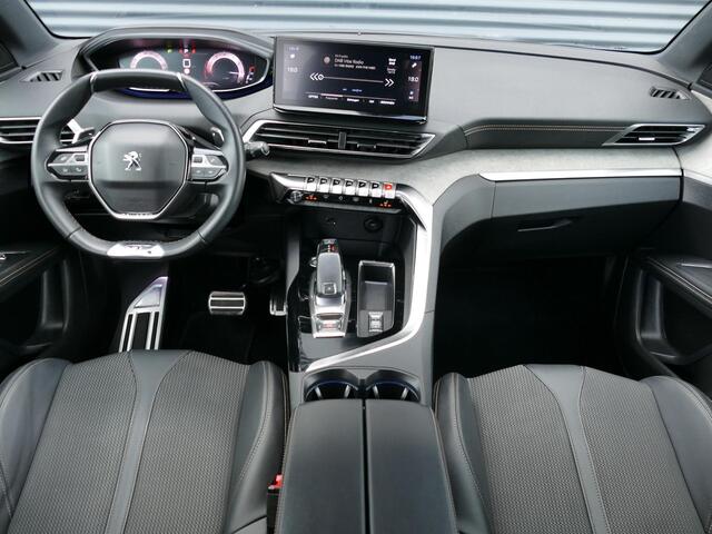 Peugeot 3008 1.2 PureTech GT | 130PK | AUTOMAAT | Stoelverwarming | Trekhaak | Climate Control | Parkeersensoren Rondom | Navigatie | Parkeercamera Achter |