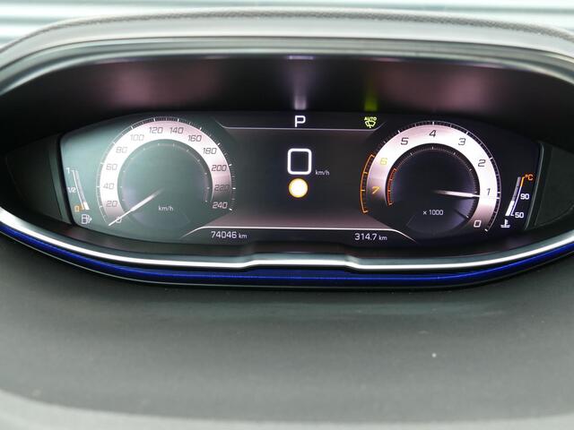 Peugeot 3008 1.2 PureTech GT | 130PK | AUTOMAAT | Stoelverwarming | Trekhaak | Climate Control | Parkeersensoren Rondom | Navigatie | Parkeercamera Achter |