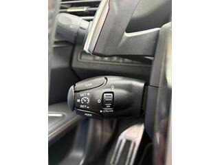 peugeot-3008-1.6-hybrid4-300-gt-ava