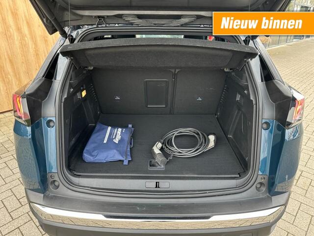 Peugeot 3008 1.6 HYbrid 225 GT / stoelverwarming / SOH 91,3%