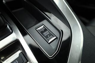 peugeot-3008-1.6-hybrid-225-allure-