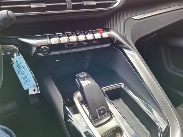 Peugeot 3008 1.2 PURETECH ACTIVE PACK 130PK AUTOMAAT NAVI LMV PDC