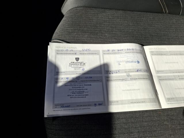 Peugeot 3008 1.2 PureT. Blue Lease Premium MOTORPROBLEEM!