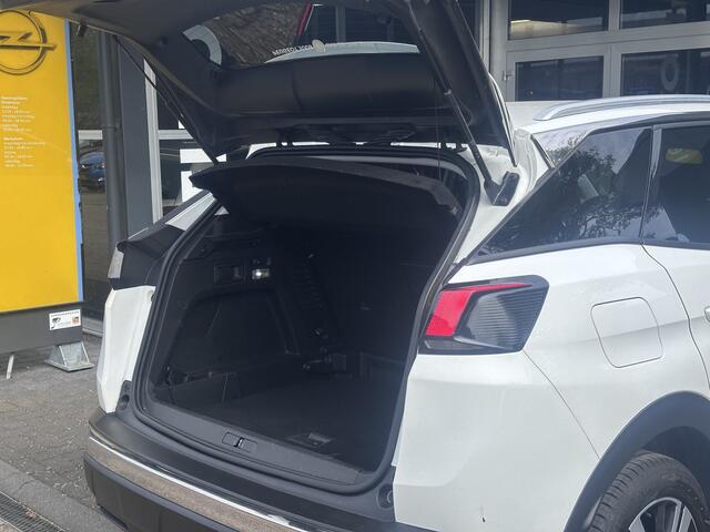 Peugeot 3008 1.2 PureTech Allure AUTO / CLIMA / NAVI / CAMERA / VIRTUAL