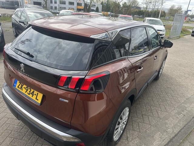 Peugeot 3008 1.2 PureTech Access