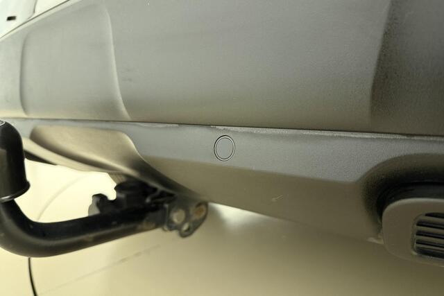 Peugeot 3008 1.2 PureTech Blue Lease Executive / trekhaak / apple carplay / navigatie / parkeersensoren