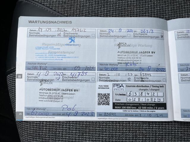 Peugeot 3008 1.2 PureTech Allure 130PK / Automaat / Stoelverw. / Apple Carplay - Android Auto / Blind spot warning / LMV /