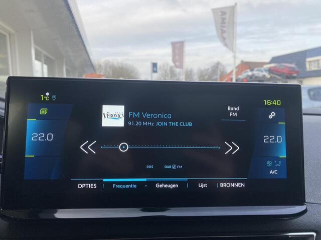 Peugeot 3008 1.6 HYbrid 225 GT Pack Business | FOCAL Audio | Schuif-/kanteldak | Full LED | Stoelverwarming | Elektr. achterklep