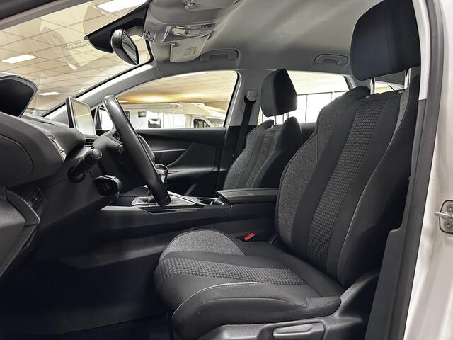 Peugeot 3008 1.2 PureTech Access /D-Riem Verv. 81.000KM! /Trekhaak! /Apple + Android /DAB+! /Navi /Climat /Cruise /Elek. pakket /Stoelverw. /Regensensor /Multi. LEDER Stuur /Isofix /Armsteun /17"LMV /LED Dagrijverl. /PDC.