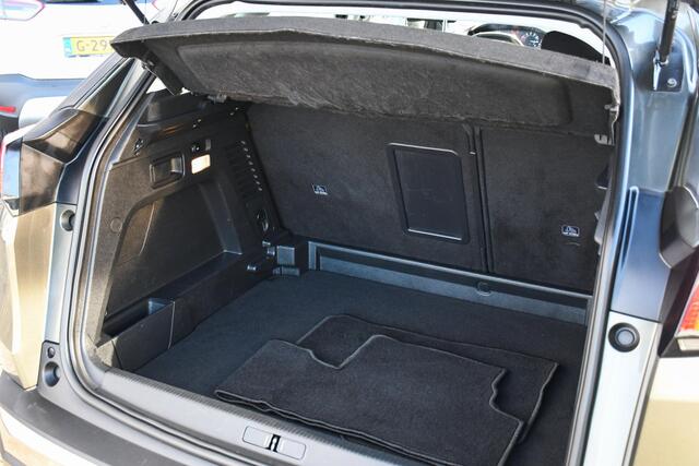 Peugeot 3008 1.2 Executive 1 EIGENAAR/ NAVIGATIE Peugeot 3008 1.2 Blue Lease Executive 1 EIGENAAR/ NAVIGATIE
