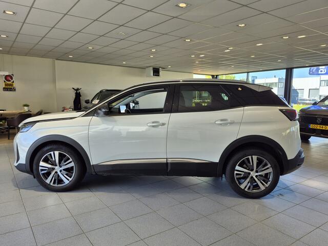 Peugeot 3008 1.2 PureTech Allure Avantage | Automaat | Navigatie | Camera Voor en Achter | Keyless Entry en Start | Park Assist |