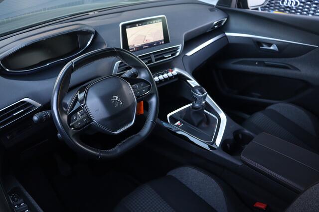 Peugeot 3008 1.2 PureTech Allure | Trekhaak | Navi | Carplay |