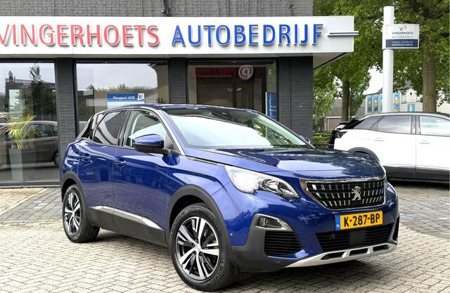 Peugeot 3008 Benzine 130 Pk Luxe Allure * Trekhaak * 1/2 Lederen Interieur * L.M. Velgen & Michelin banden * Stoelverwarming * Parkeersensoren voor- en achterzijde * Vingerhoets; Vierde Generatie Eersteklas Service. Al meer dan 100 jaar een begrip in de Brabantse Kemp
