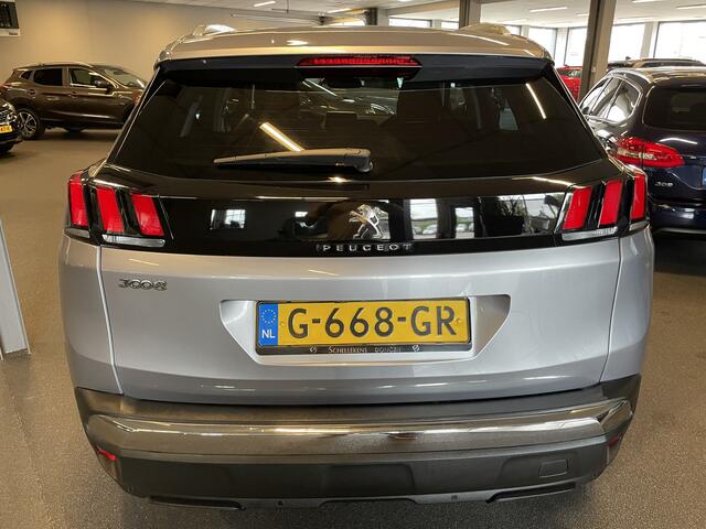 Peugeot 3008 1.2 PureTech Bleu Lease Executive 130 pk Navigatie-Keyless Entry/start-Achteruitrijcamera-Afneembare trekhaak