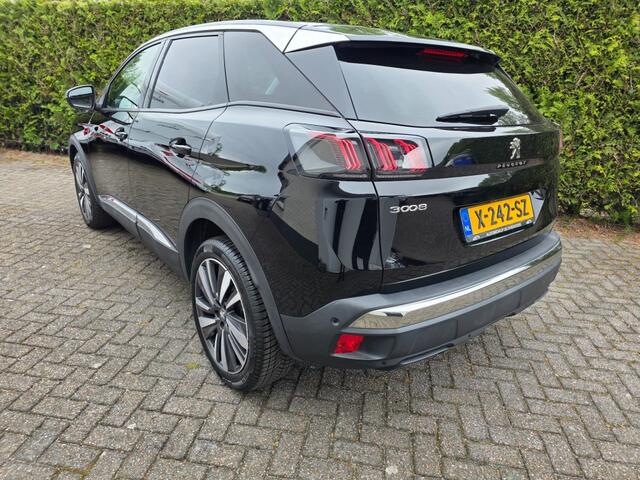 Peugeot 3008 1.2 Allure Trekhaak 4-seizoenenbanden