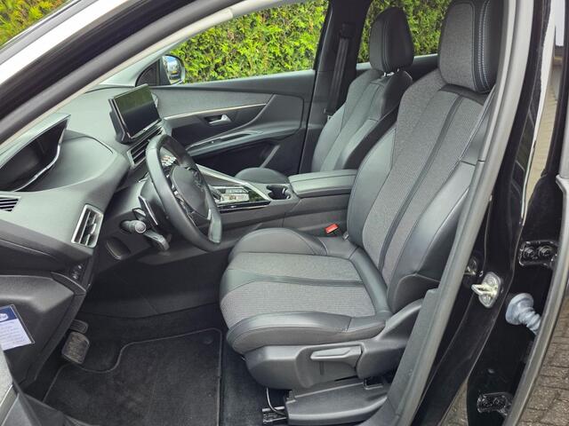 Peugeot 3008 1.2 Allure Trekhaak 4-seizoenenbanden