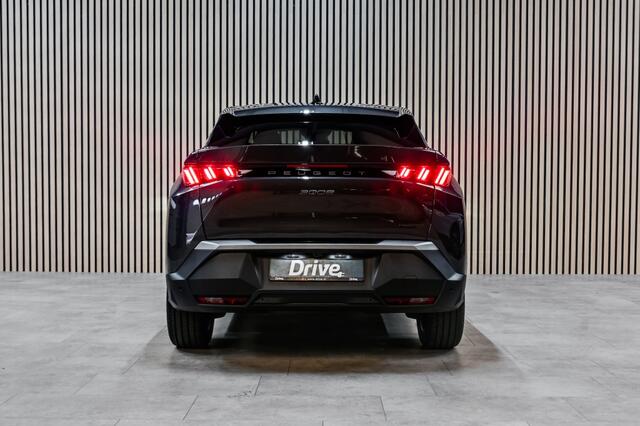 Peugeot 3008 1.2 Hybrid 145pk Allure | PANORAMIC NAVI | DRIVE ASSIST PAKKET |