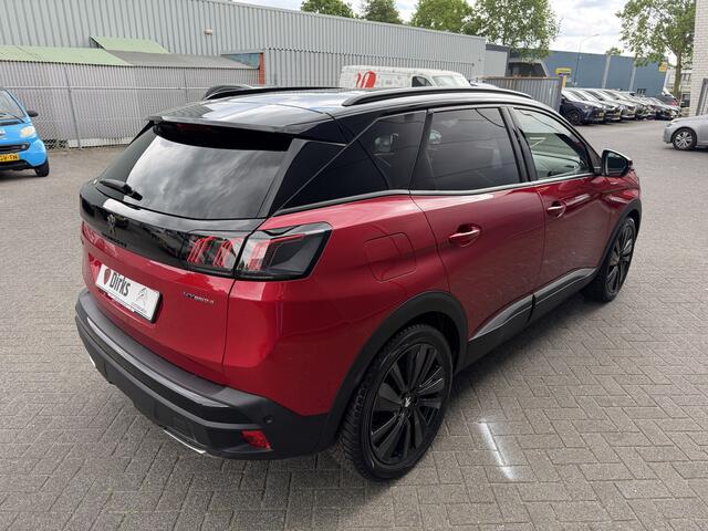 Peugeot 3008 300pk HYbrid4 GT (Elektrisch schuifdak - Elektrische Klep - Focal Electra - NightVision - Leder incl verwarming/massage/geheugen - Black Pack - Adaptieve Cruise Controle - 360gr Camera)