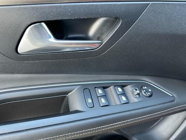 Peugeot 3008 1.6 e-THP GT Line / trekhaak / CarPlay