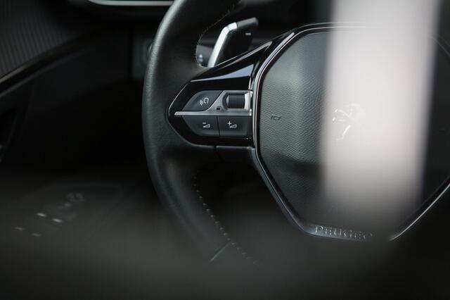Peugeot 3008 Hybrid | BTW | 180 PK | Adaptieve Cruise Control | Navigatie |