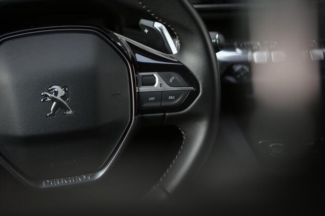 Peugeot 3008 Hybrid | BTW | 180 PK | Adaptieve Cruise Control | Navigatie |