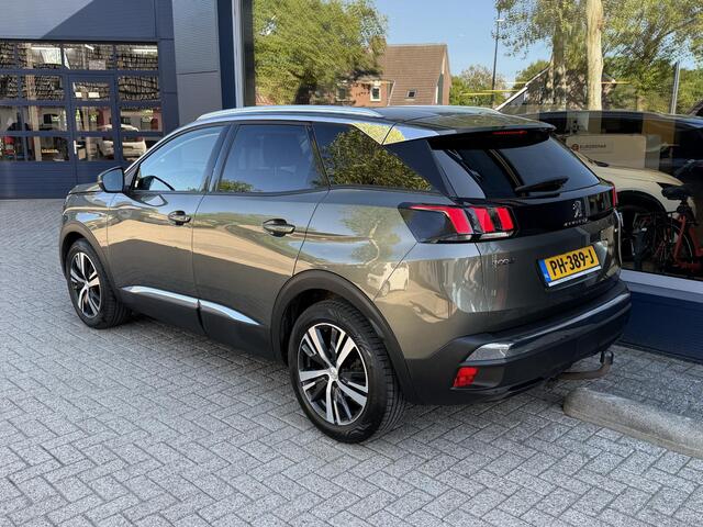 Peugeot 3008 1.2 Turbo 130 pk Allure Trekhaak | 1e Eigenaar | Hoge Instap | Achteruitrijcamera | full Map Navigatie | Apple Carplay | Parkeersensoren Rondom | LED Dag-rijverlichting | Digitale Cockpit | Dealer Onderhouden |