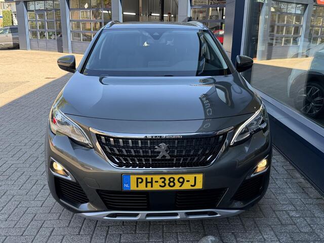 Peugeot 3008 1.2 Turbo 130 pk Allure Trekhaak | 1e Eigenaar | Hoge Instap | Achteruitrijcamera | full Map Navigatie | Apple Carplay | Parkeersensoren Rondom | LED Dag-rijverlichting | Digitale Cockpit | Dealer Onderhouden |